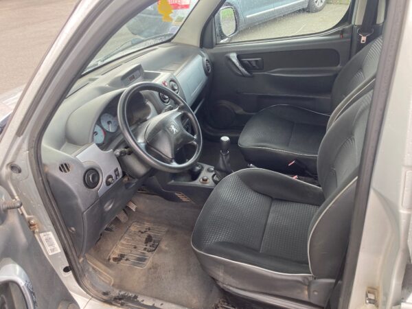 PEUGEOT PARTNER 1.9 D 70ch 5places – Image 10