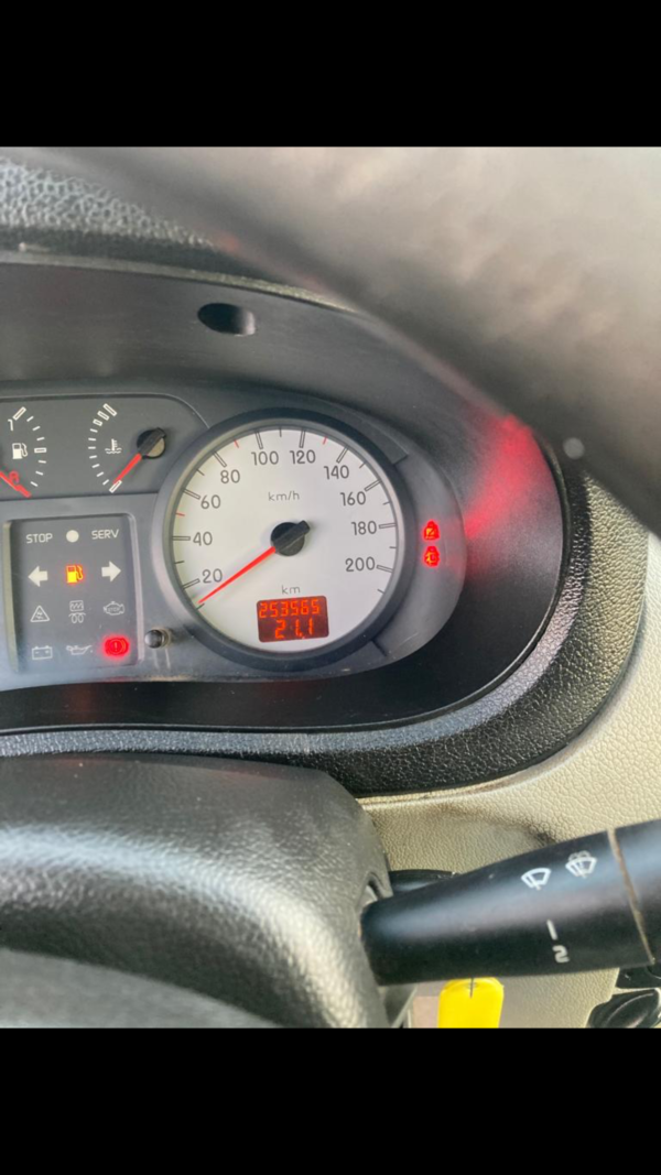 RENAULT KANGOO 1.5 DCI 65cv 5 places – Image 9