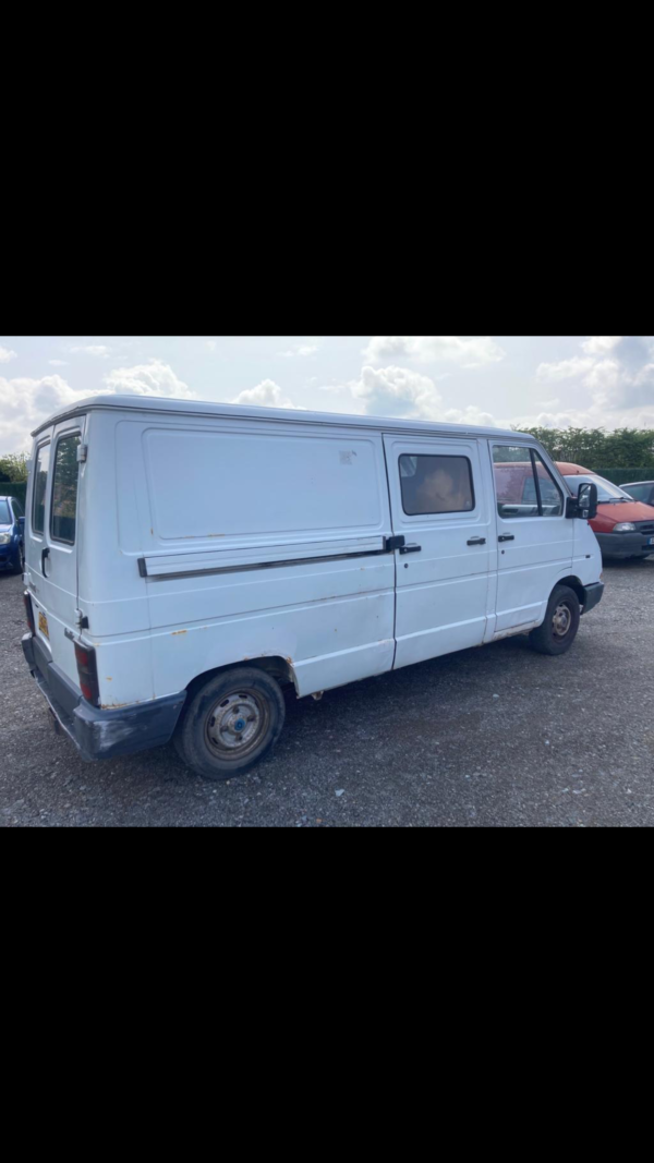 RENAULT TRAFIC 2.1D 64cv – Image 5