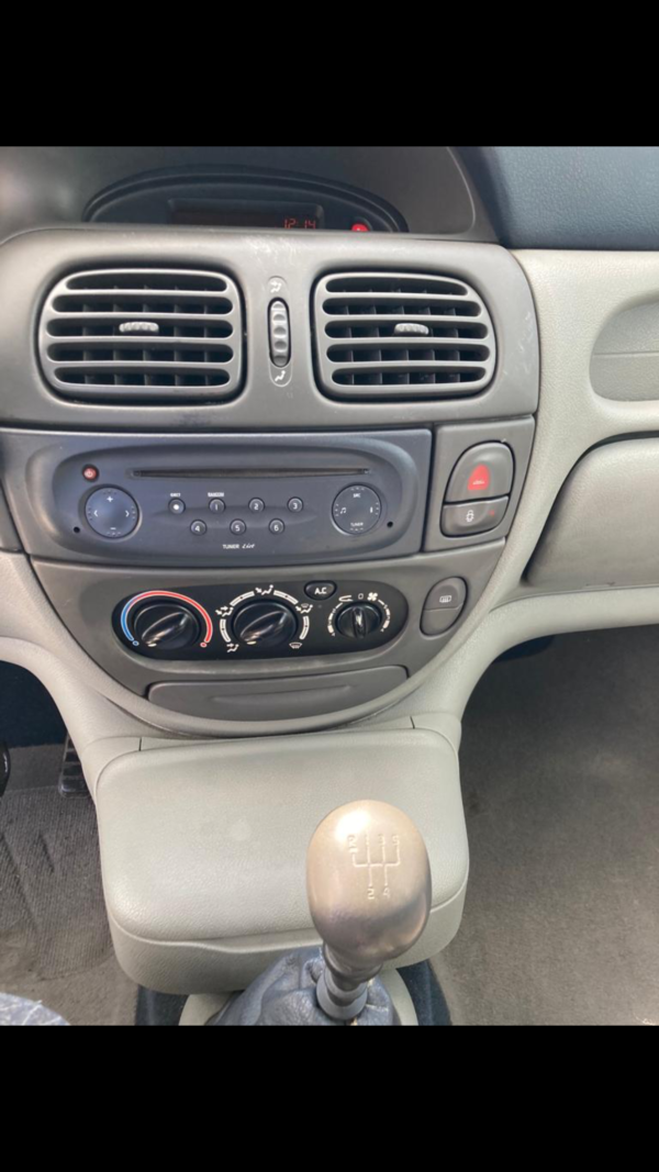 RENAULT SCENIC 1.9 dTi 98cv – Image 9