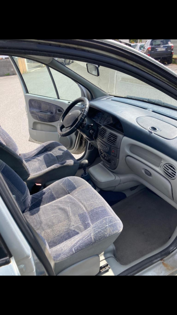 RENAULT SCENIC 1.9 dTi 98cv – Image 14