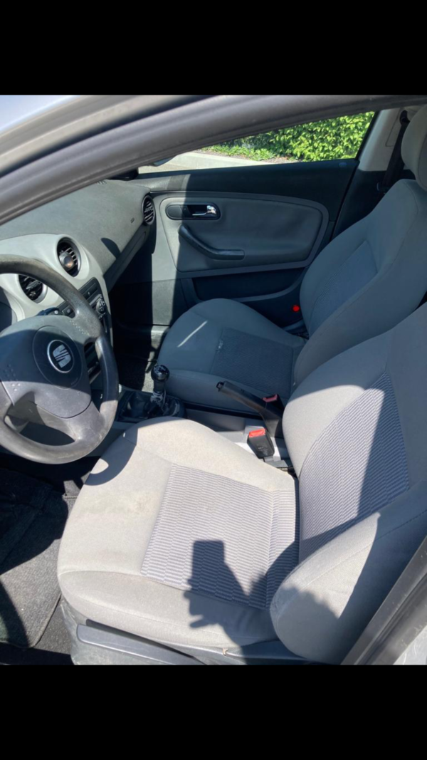 SEAT CORDOBA 1.9 TDI 100cv – Image 7