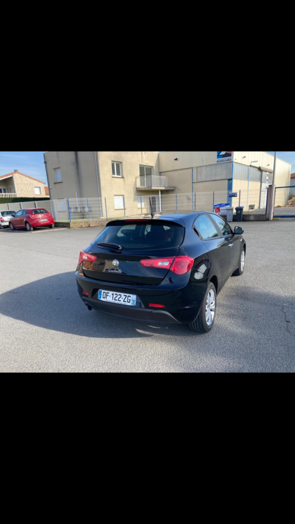 ALFA ROMEO GIULIETTA 1.4 T-Jet 105CV – Image 6
