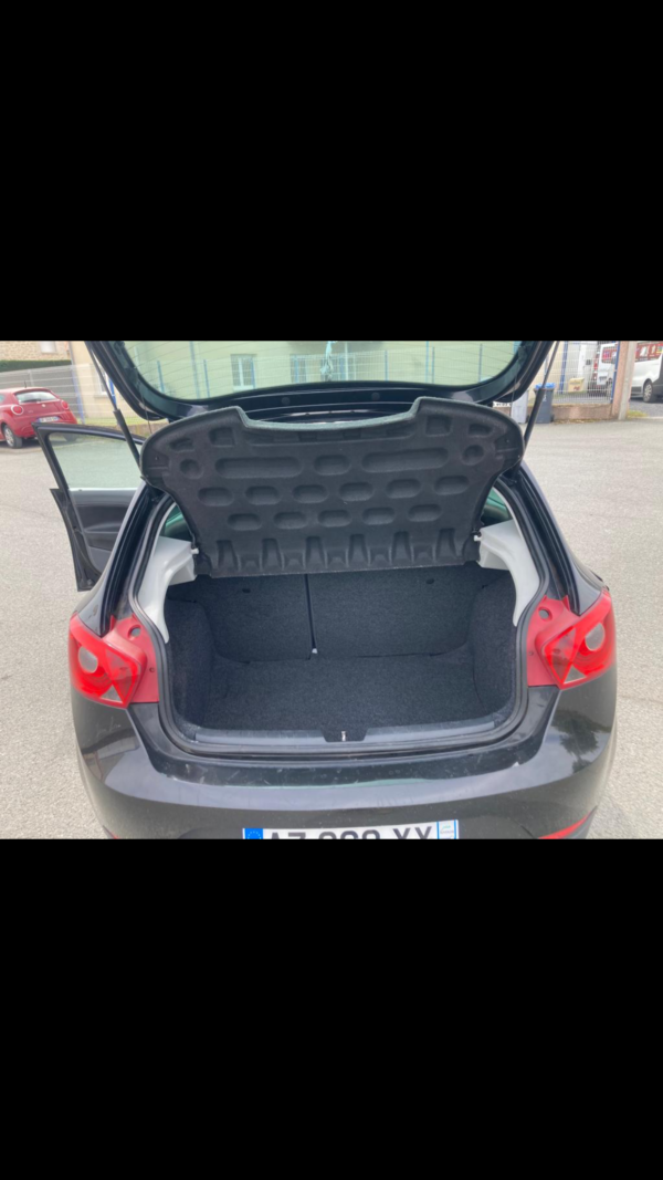 SEAT IBIZA 1.4 TDI 80cv – Image 11