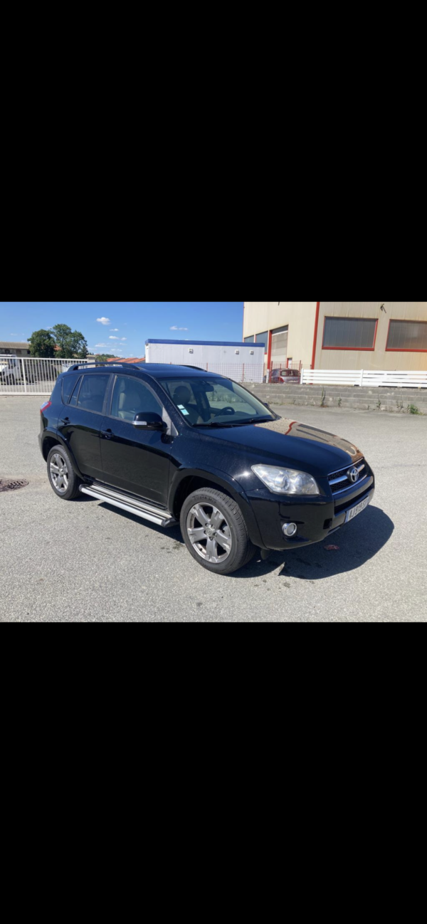 TOYOTA RAV4 2.2 D-4D 150ch – Image 4