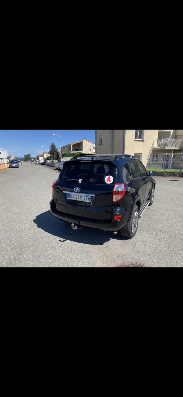 TOYOTA RAV4 2.2 D-4D 150ch – Image 6