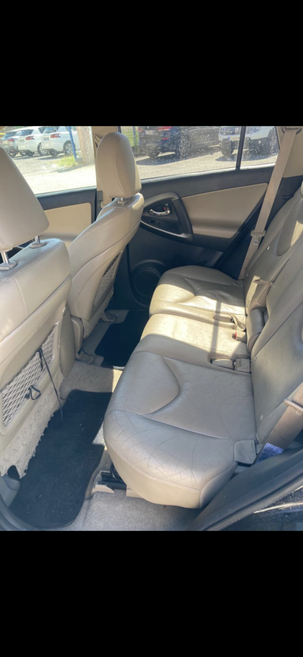 TOYOTA RAV4 2.2 D-4D 150ch – Image 13