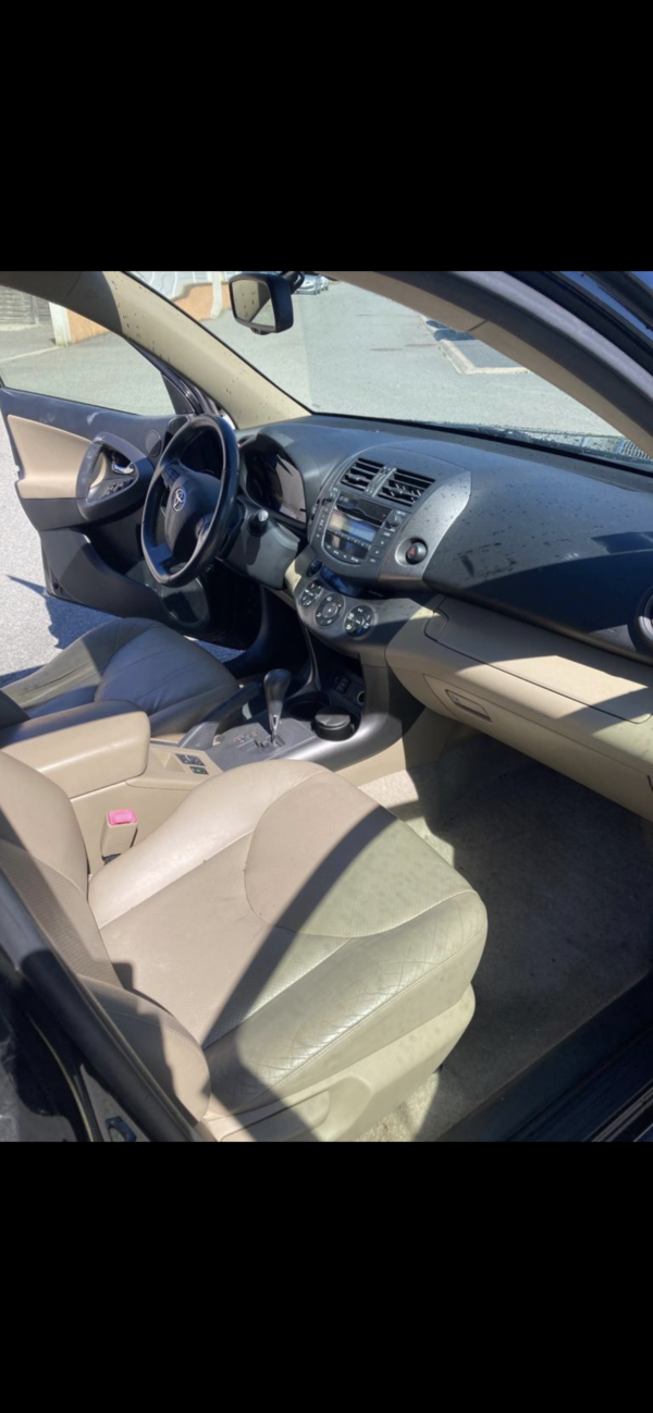 TOYOTA RAV4 2.2 D-4D 150ch – Image 16