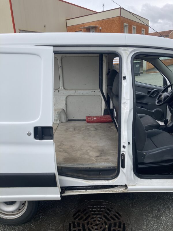 Citroen Berlingo 1.6 Hdi 75cv – Image 12