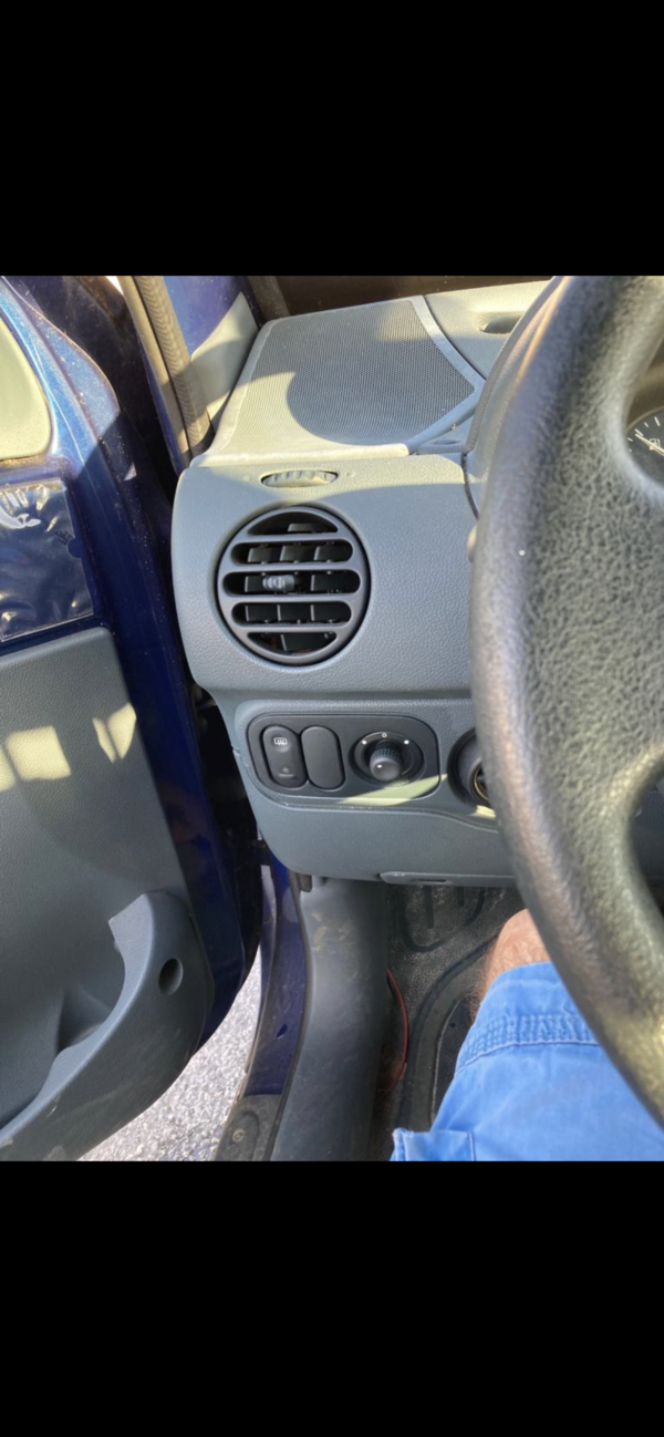 RENAULT KANGOO 1.4 RXE Essence 75ch – Image 16