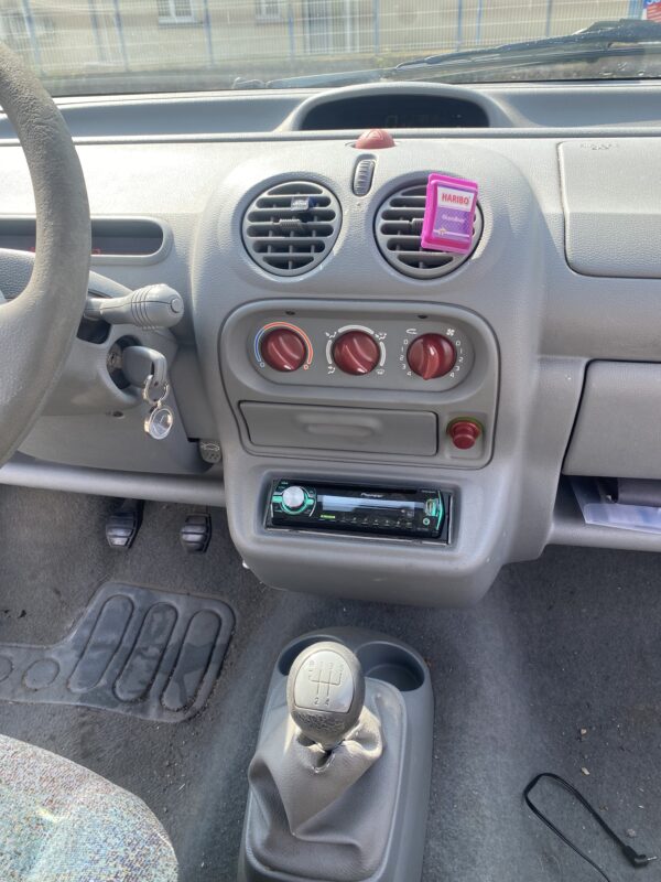 Renault Twingo 1.2i 60cv – Image 13