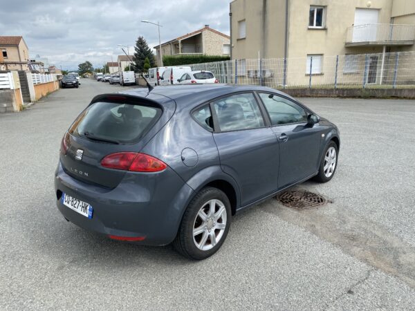 SEAT LEON 2.0 TDI 140cv – Image 5