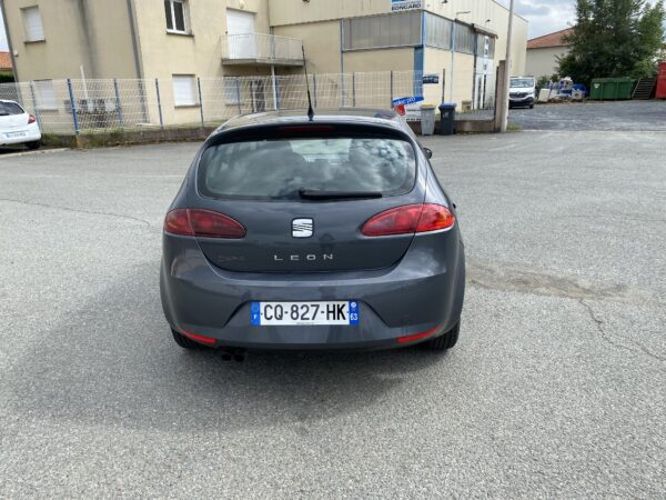SEAT LEON 2.0 TDI 140cv – Image 6