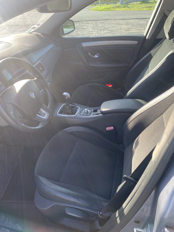 Renault Laguna 1.5 Dci 110cv – Image 9