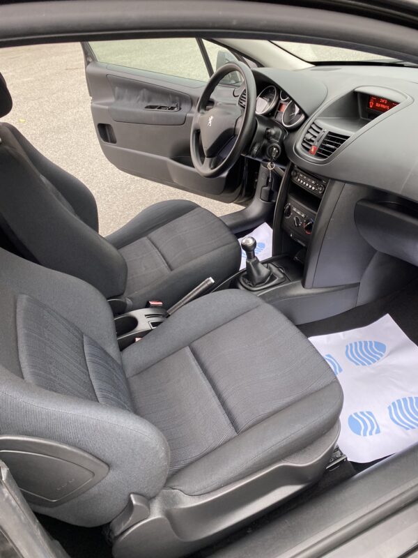 Peugeot 207 1.4 Hdi 70cv – Image 13