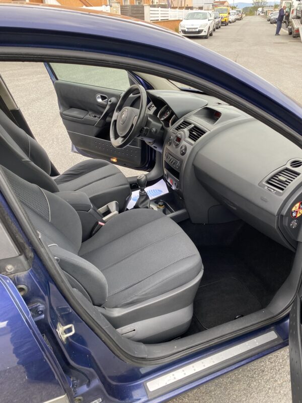 Renault Megane 1.9 Dci 120cv – Image 14