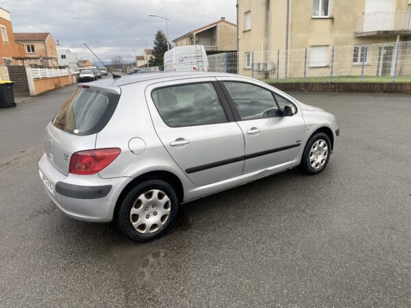 PEUGEOT 307 2.0 Hdi 110cv – Image 5