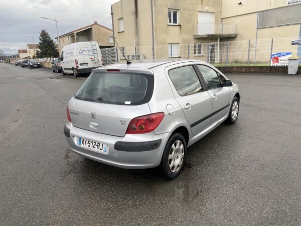 PEUGEOT 307 2.0 Hdi 110cv – Image 6