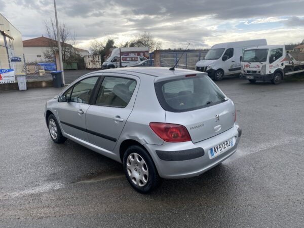 PEUGEOT 307 2.0 Hdi 110cv – Image 7