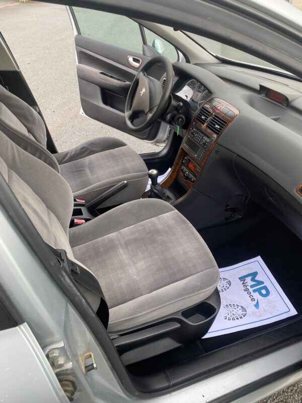PEUGEOT 307 2.0 Hdi 110cv – Image 15