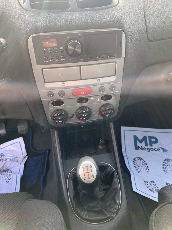 ALFA ROMEO 147 1.6 TWIN SPARK 105cv – Image 9