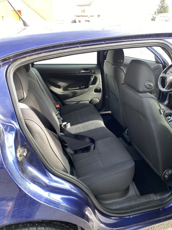 ALFA ROMEO 147 1.6 TWIN SPARK 105cv – Image 12