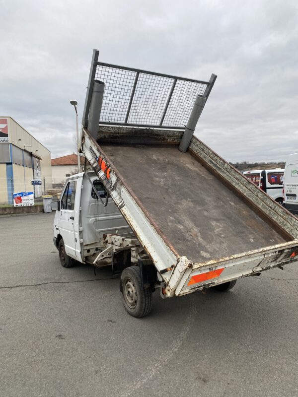Renault Trafic Benne 2.2 D 75cv – Image 10