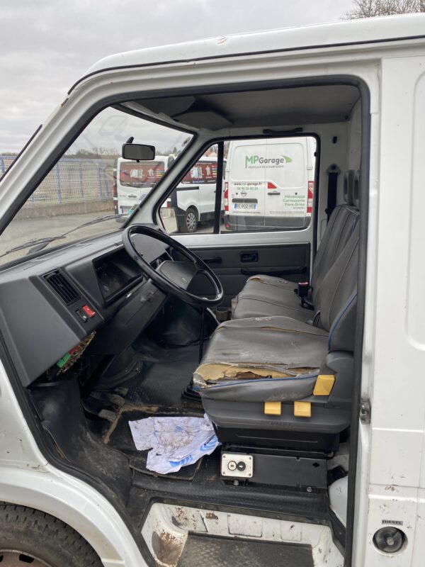 Renault Trafic Benne 2.2 D 75cv – Image 11