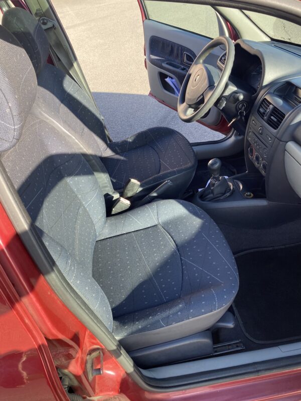 Renault Clio II 1.5 Dci 80cv – Image 14