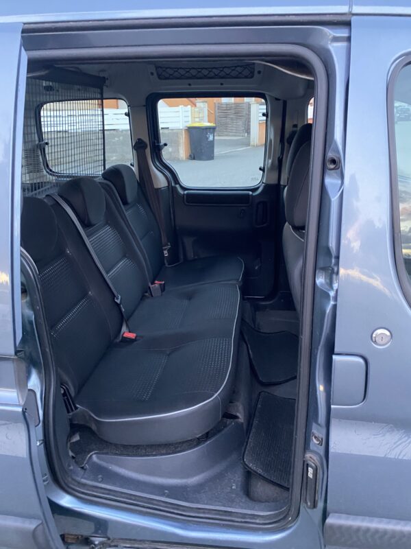 Peugeot Partner 1.6 Hdi Escapade 90cv – Image 15