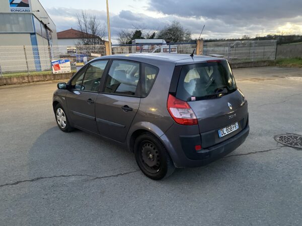 Renault Scenic 1.9 Dci 120cv – Image 7
