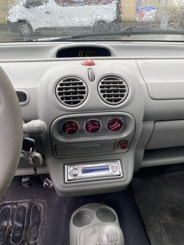 Renault Twingo 1.2 i 60cv – Image 9