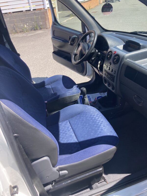 Peugeot Partner 1.6 Hdi 75cv – Image 13