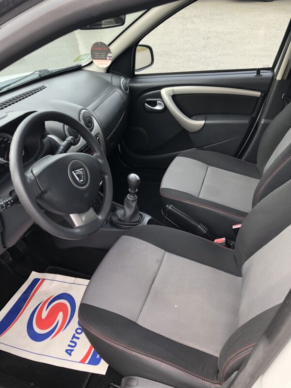 Dacia Duster 1.5 Dci 4X2 110cv – Image 11