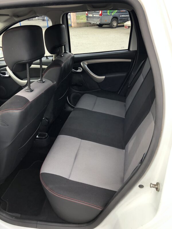Dacia Duster 1.5 Dci 4X2 110cv – Image 14