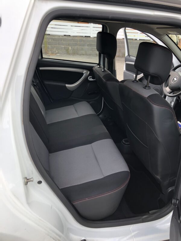 Dacia Duster 1.5 Dci 4X2 110cv – Image 16