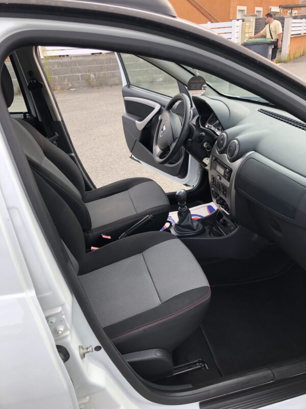 Dacia Duster 1.5 Dci 4X2 110cv – Image 17