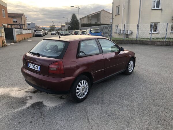 Audi A3 1.6i 100cv – Image 5