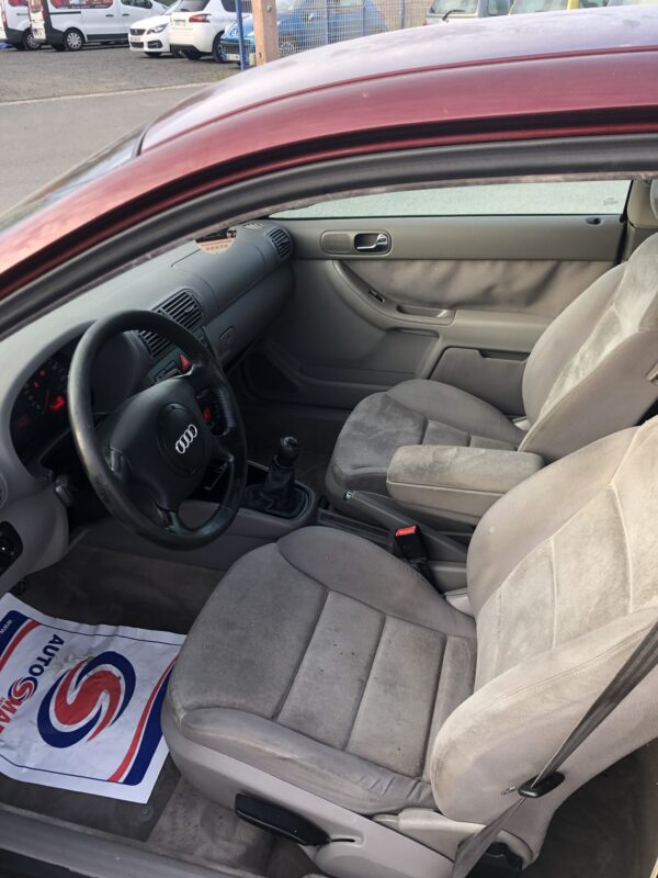 Audi A3 1.6i 100cv – Image 8