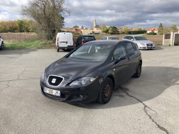 SEAT LEON 2.0 TDI 140cv – Image 3
