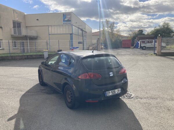 SEAT LEON 2.0 TDI 140cv – Image 6