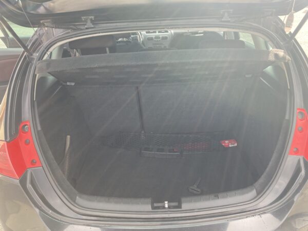 SEAT LEON 2.0 TDI 140cv – Image 11