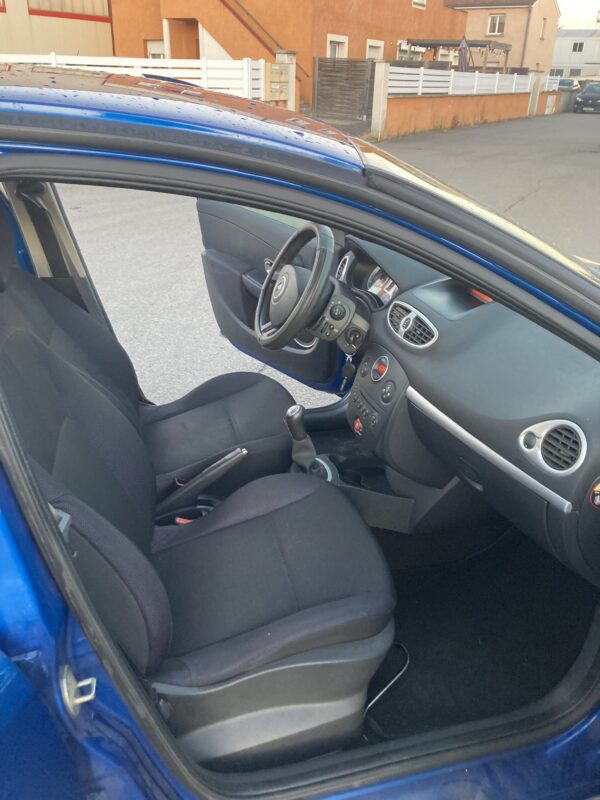 Renault Clio III 1.5 Dci 86cv – Image 10