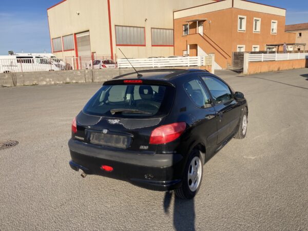PEUGEOT 206 1.4i 75cv – Image 5