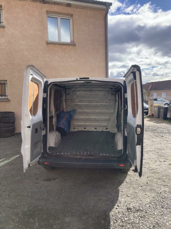 Renault Trafic 1.9 Dci 100cv – Image 15