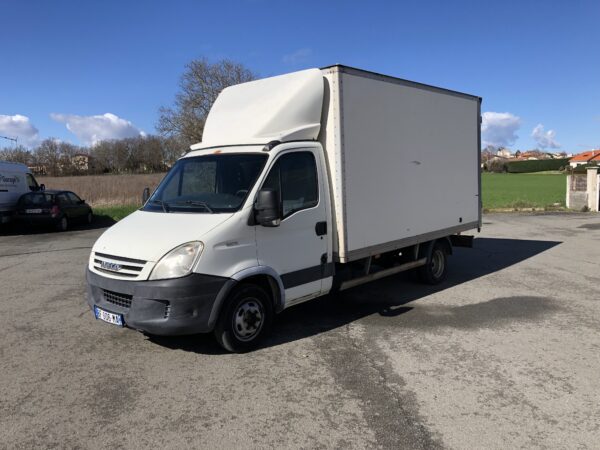 IVECO DAILY 35C15 CAISSE – Image 2