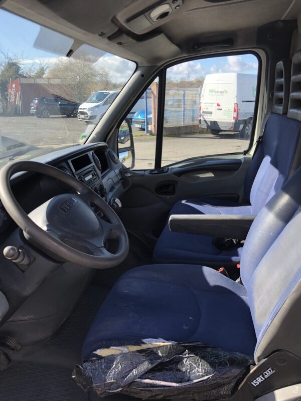 IVECO DAILY 35C15 CAISSE – Image 5