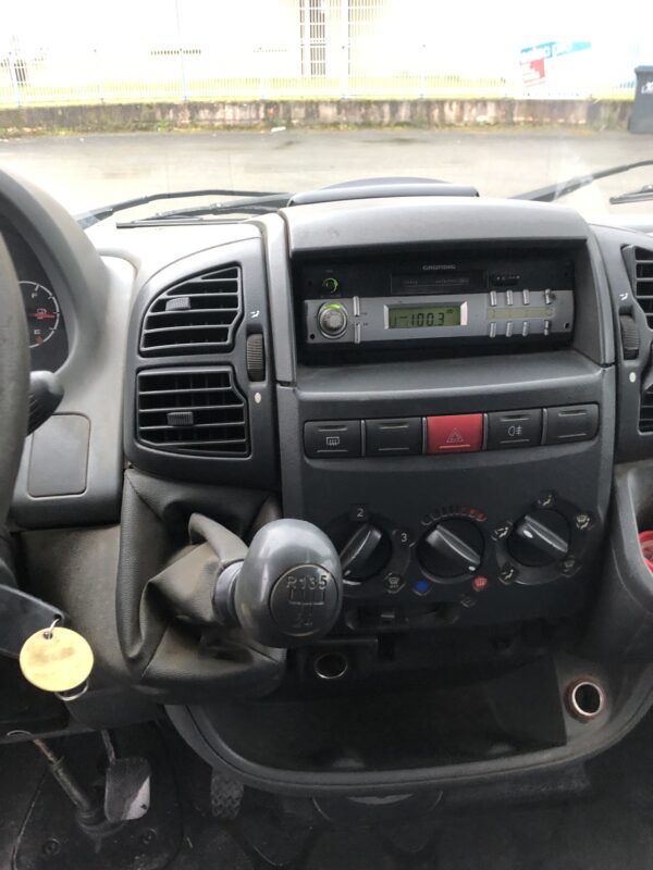 Peugeot Boxer 2.0 Hdi 7 places – Image 8