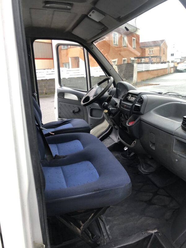 Peugeot Boxer 2.0 Hdi 7 places – Image 12