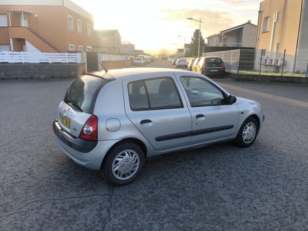 Renault Clio 1.5 Dci 65cv – Image 5